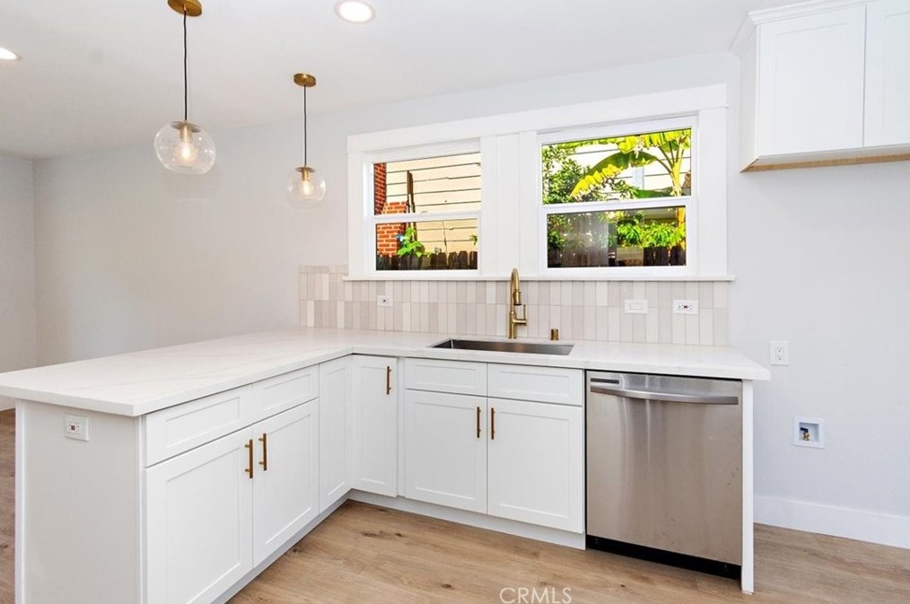 5025 Buchanan St, Los Angeles CA  90042-2339 exterior