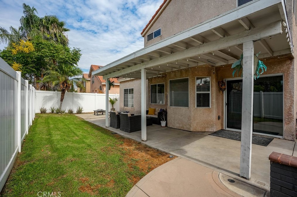 13567 Brandon Ct, Fontana CA  exterior