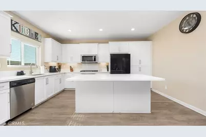 5249 Jarvis Lane, Fontana, CA 92336 - Photo 11