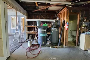 385 W F St, Colton, CA 92324 - Photo 15