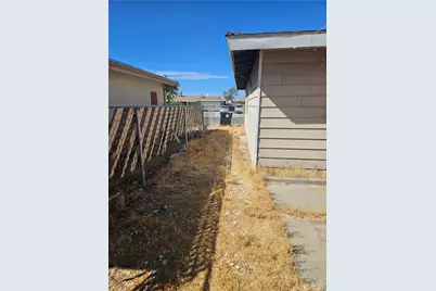 14959 Condor Road, Victorville, CA 92394 - Photo 3