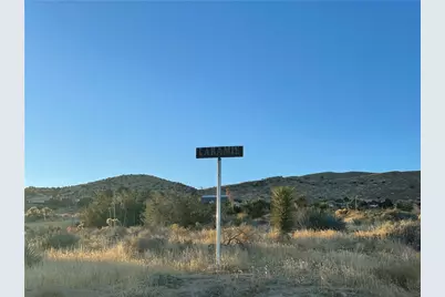 9509 Bonita Vista Street, Apple Valley, CA 92308 - Photo 5