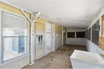 11330 Lakeview Avenue, Lucerne Valley, CA 92356 - Photo 33