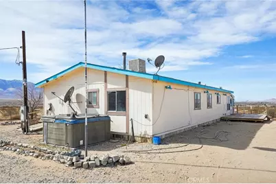 11330 Lakeview Avenue, Lucerne Valley, CA 92356 - Photo 3