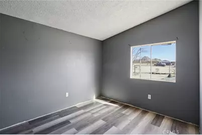 11330 Lakeview Avenue, Lucerne Valley, CA 92356 - Photo 29