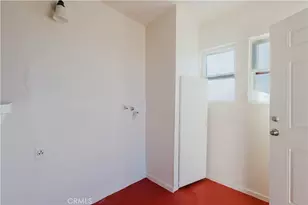 23067 Sonoma St, Hinkley, CA 92347 - Photo 17