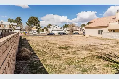 15167 Orchard Hill Lane, Helendale, CA 92342 - Photo 3