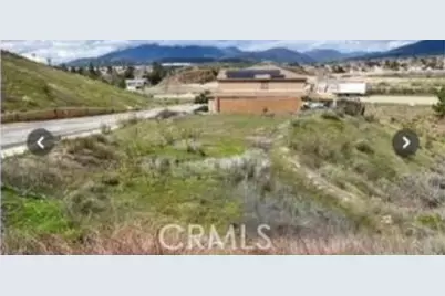 5641 N Pinnacle Lane, San Bernardino, CA 92407 - Photo 7