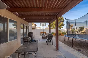 15543 Fairbanks Dr, Victorville, CA 92394 - Photo 49