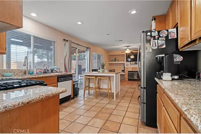 15543 Fairbanks Drive, Victorville, CA 92394 - Photo 11