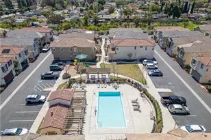 687 S Mandarin Ln, Rialto, CA 92376 - Photo 3