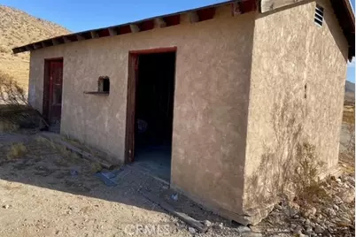 19951 Old El Mirage Road, Adelanto, CA 92301 - Photo 9