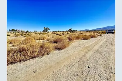 12025 Primavera Road, Pinon Hills, CA 92372 - Photo 3