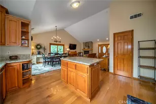 27391 Cottonwood Ln, Lake Arrowhead, CA 92352 - Photo 7