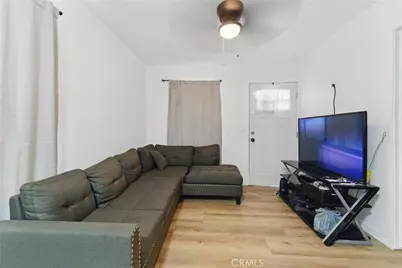 16313 Hunsaker Avenue, Paramount, CA 90723 - Photo 5