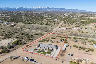 7922 Los Palmas Dr, Oak Hills, CA 92344 - Photo 61