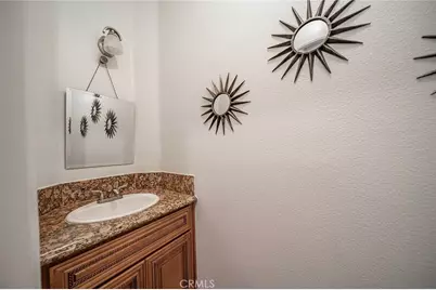 7922 Los Palmas Drive, Oak Hills, CA 92344 - Photo 39