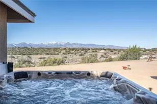 7922 Los Palmas Dr, Oak Hills, CA 92344 - Photo 45