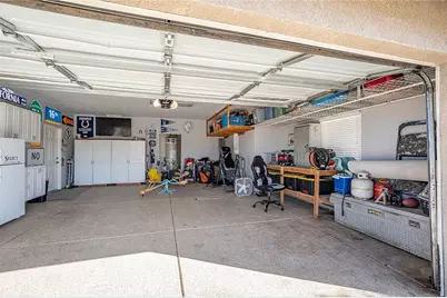 7922 Los Palmas Drive, Oak Hills, CA 92344 - Photo 41