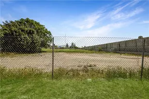 9967 Cedar Ave, Bloomington, CA 92316 - Photo 5