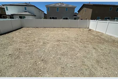 2511 Gunner Ridge Way, Rialto, CA 92377 - Photo 31