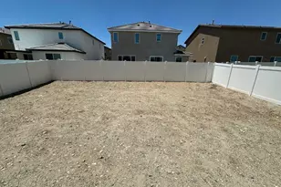 2511 Gunner Ridge Way, Rialto, CA 92377 - Photo 31