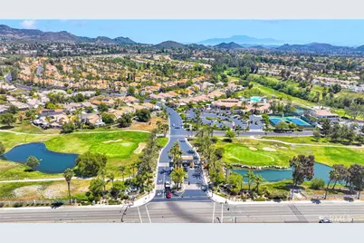 40684 Corte Albara, Murrieta, CA 92562 - Photo 39