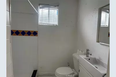 606 S Kern Avenue, East Los Angeles, CA 90022 - Photo 5