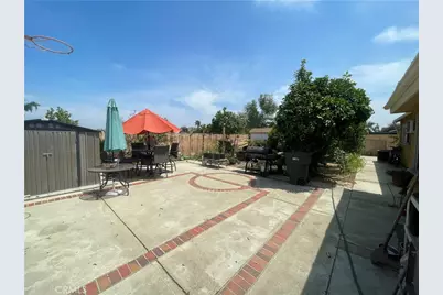 853 W Crestview Street, Corona, CA 92882 - Photo 19