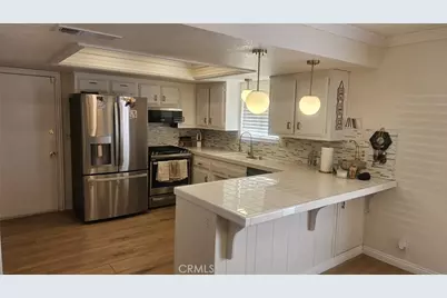 10671 Pinon, Hesperia, CA 92345 - Photo 7