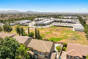 13894 Blue Ribbon Ln, Eastvale, CA 92880 - Photo 17