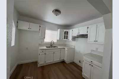 9815 Holmes Avenue, Los Angeles, CA 90002 - Photo 5