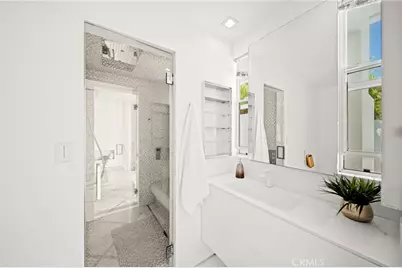 1046 N Hillcrest Road, Beverly Hills, CA 90210 - Photo 53