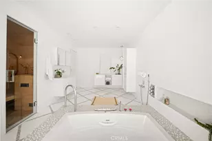 1046 N Hillcrest Rd, Beverly Hills, CA 90210 - Photo 41