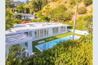 1046 N Hillcrest Road, Beverly Hills, CA 90210 - Photo 3