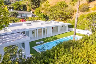 1046 N Hillcrest Rd, Beverly Hills, CA 90210 - Photo 3