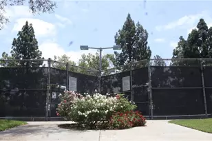 19335 Derbyshire Ln, Cerritos, CA 90703 - Photo 37