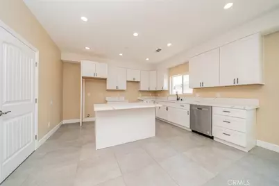 555 N Meridian Avenue, San Bernardino, CA 92410 - Photo 11