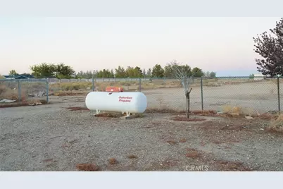 818 60th Street, Rosamond, CA 93560 - Photo 9