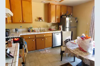 8372 Dogwood Avenue, California City, CA 93505 - Photo 5