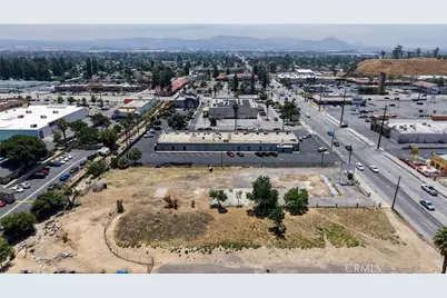 2345 Del Rosa Ave, San Bernardino, CA 92404 - Photo 11