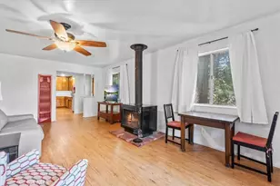 23717 Scenic Dr, Crestline, CA 92325 - Photo 9