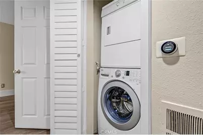 7035 Woodley Avenue #113, Van Nuys, CA 91406 - Photo 23