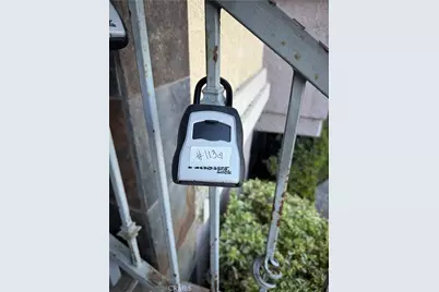 7035 Woodley Avenue #113, Van Nuys, CA 91406 - Photo 3