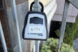 7035 Woodley Ave, Van Nuys, CA 91406 - Photo 3