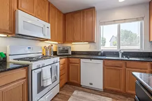 14075 Tourmaline St, Hesperia, CA 92344 - Photo 5