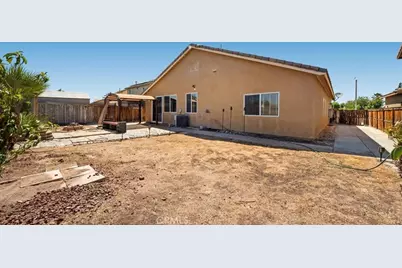 13849 Jackson Street, Oak Hills, CA 92344 - Photo 31