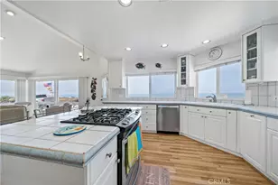 6536 Oceanview Dr, Carlsbad, CA 92011 - Photo 19