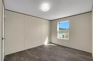 13984 Victoria Dr, Victorville, CA 92395 - Photo 17