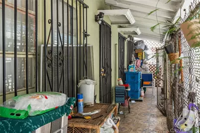 2508 Saturn Avenue, Huntington Park, CA 90255 - Photo 19